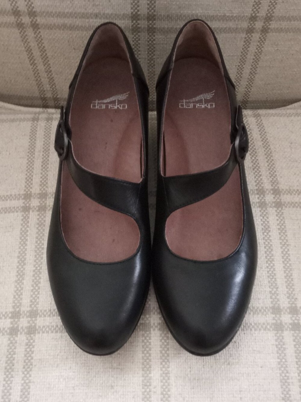 'Dansko' Solid Black Leather Court Shoe Size 41 EUC